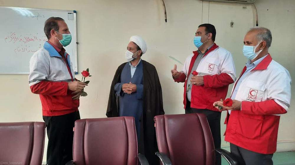 در اولین روز از نودونهمین سالگرد تاسیس جمعیت هلال‌احمر صورت گرفت 